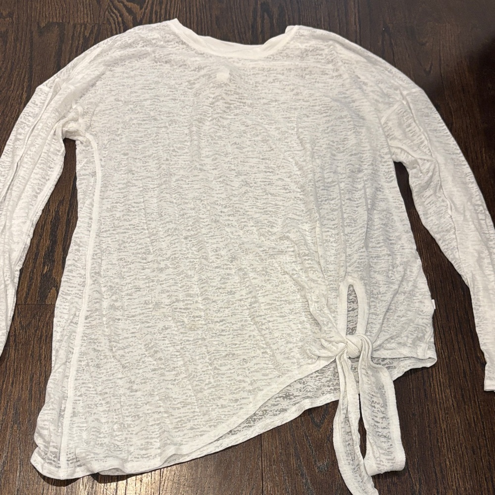 Lululemon Women’s White Tie-Front Long Sleeve Top Size 6